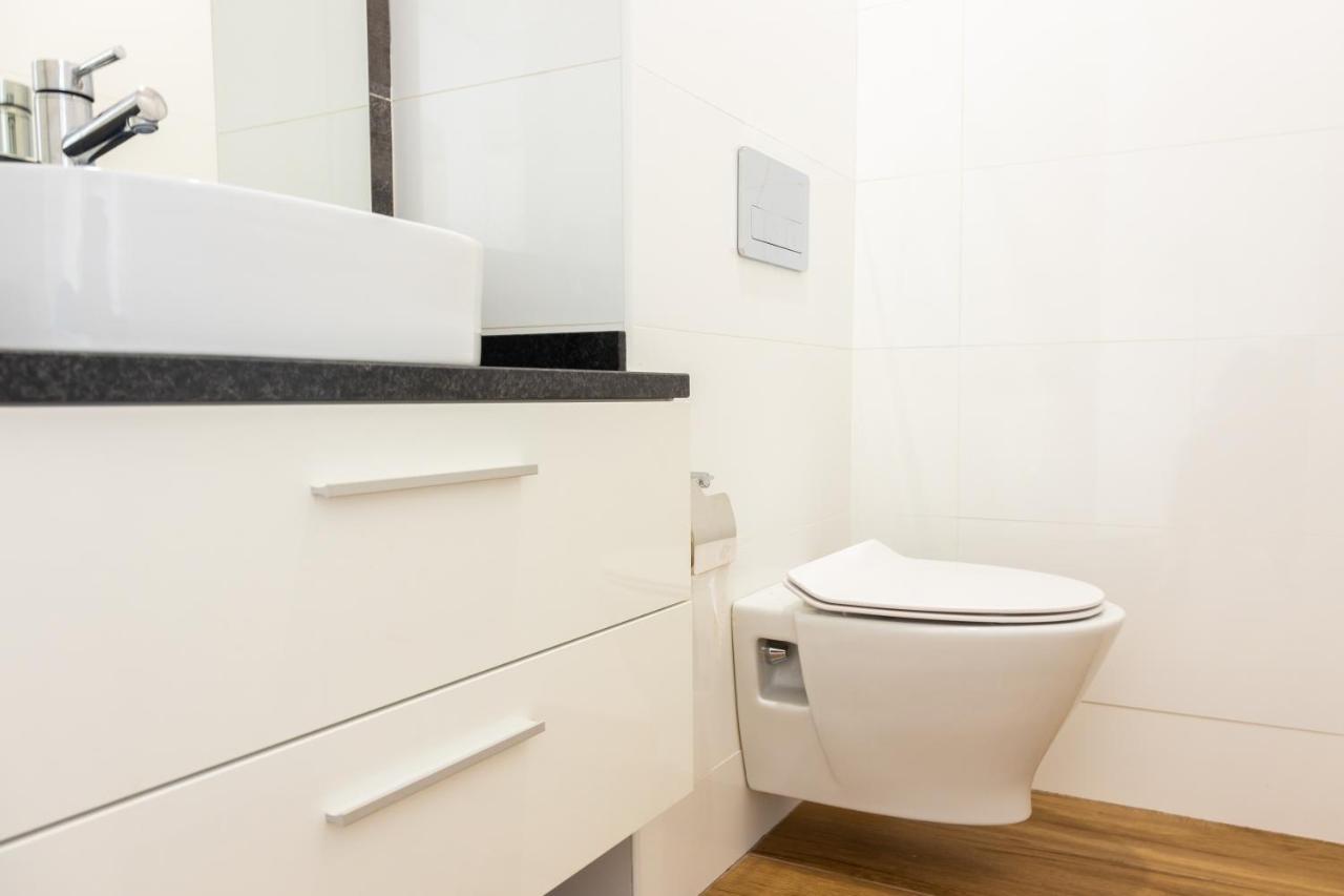 3 Bdr Aprt, Stunning Seaview, Rooftop Pool - Lcgr Praia Eksteriør billede