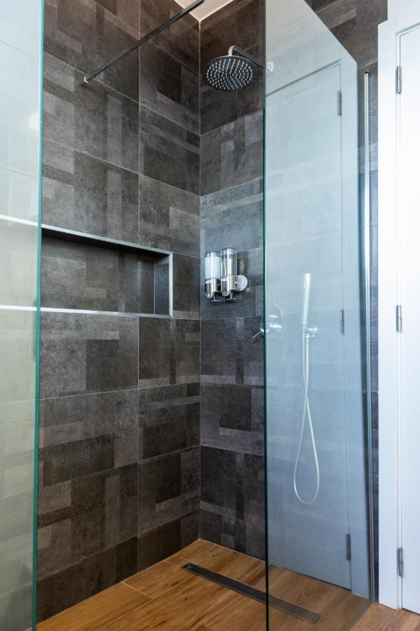 3 Bdr Aprt, Stunning Seaview, Rooftop Pool - Lcgr Praia Eksteriør billede